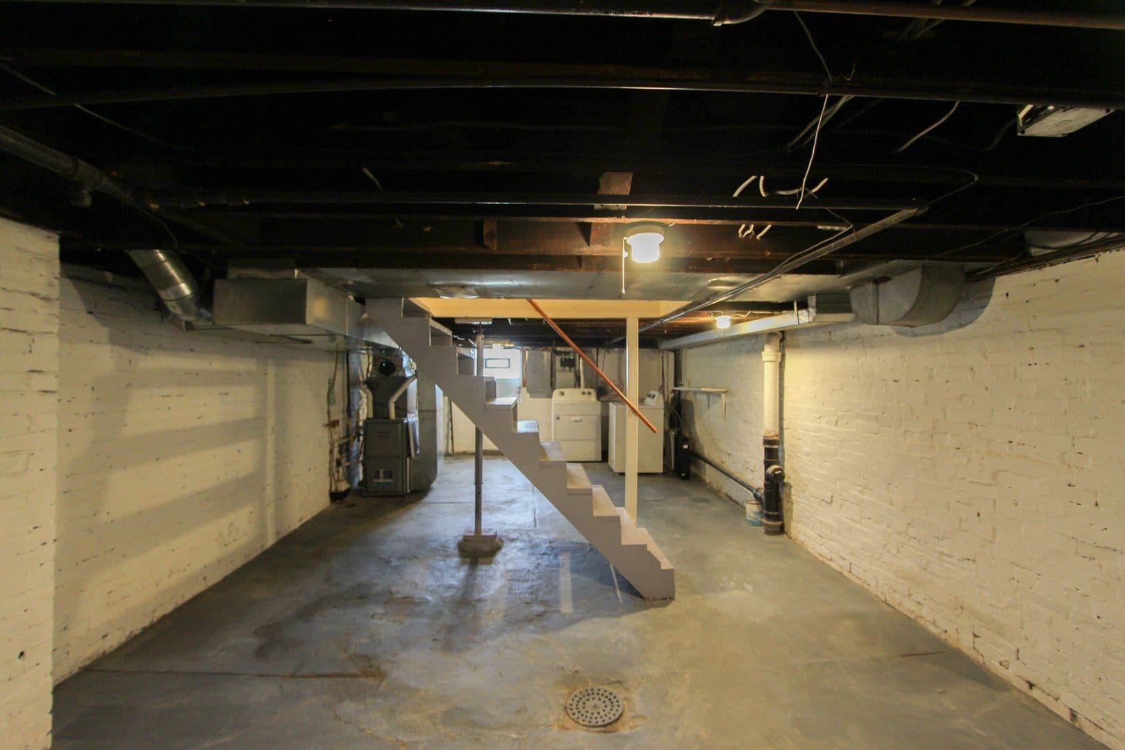 Edgewood Apartment: 313 Whipple Street