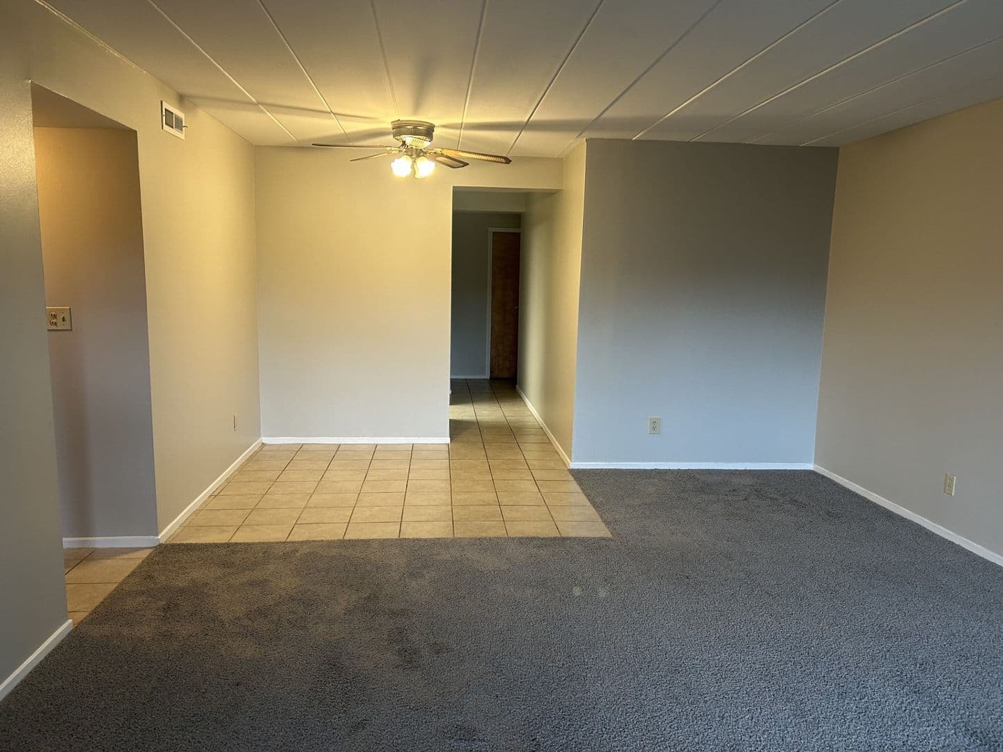 Pittsburgh Apartment: 6215 Fifth Ave.
