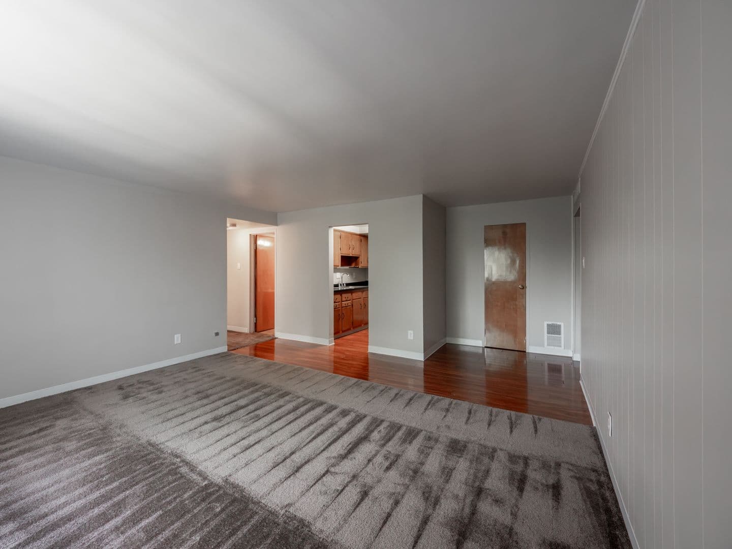 Pittsburgh Apartment: 418 Whitney Avenue