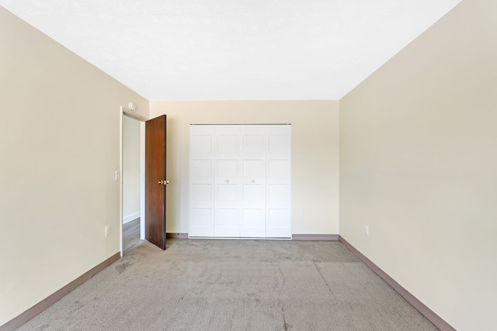 Moon Township Apartment: 700 Lee Drive