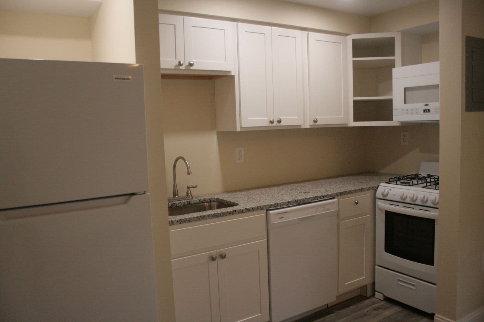 Sewickley Apartment: 320 Ohio River Boulevard