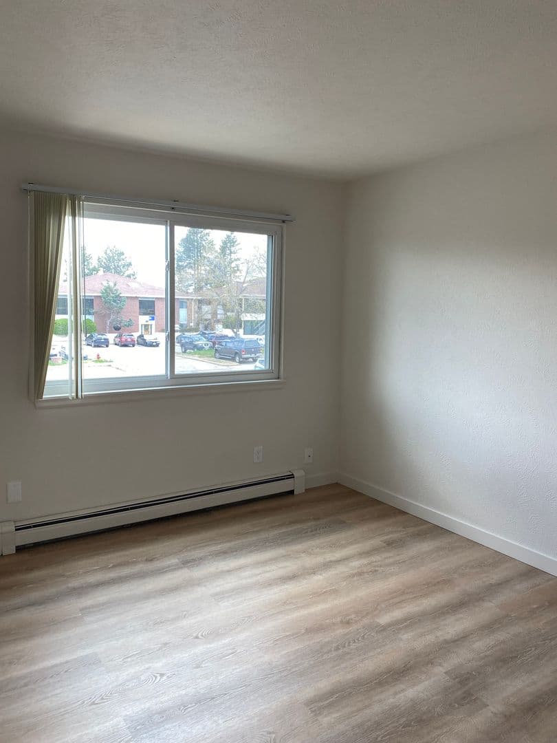 Lousiville Apartment: 1025 East South Boulder Road