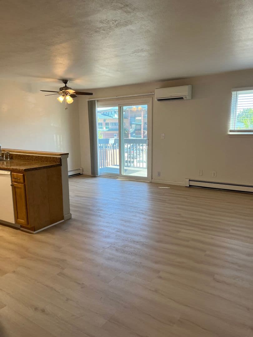 Lousiville Apartment: 1025 East South Boulder Road