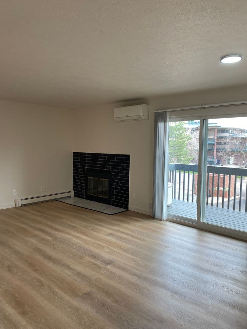 Lousiville Apartment: 1025 East South Boulder Road