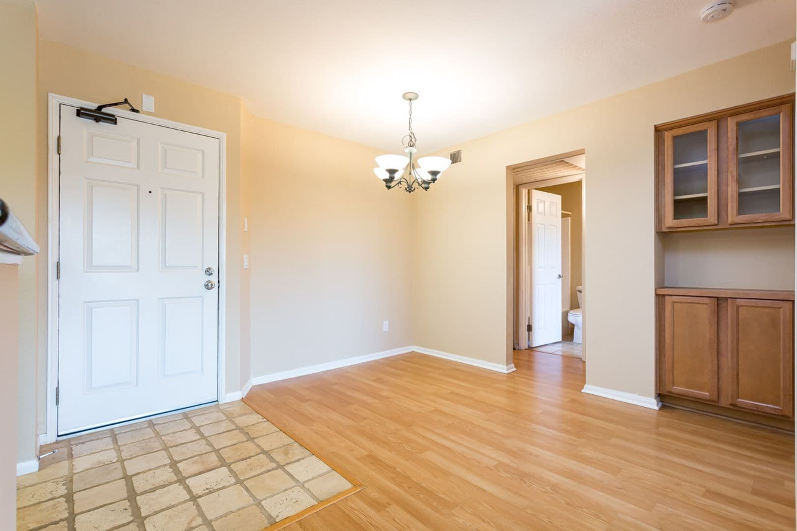 San Diego House: 7160 Shoreline Dr. #4314