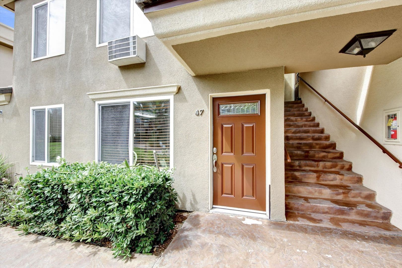 San Diego House: 792 Avocado Ave #47