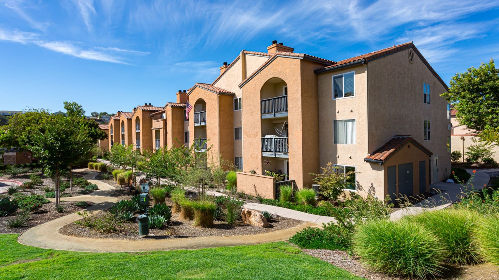 San Diego House: 7160 Shoreline Dr. #4314