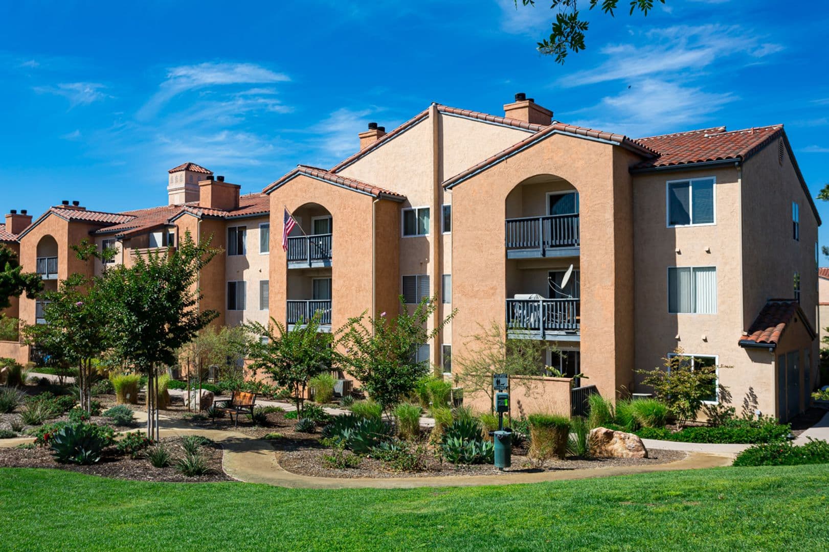 San Diego House: 7160 Shoreline Dr. #4314