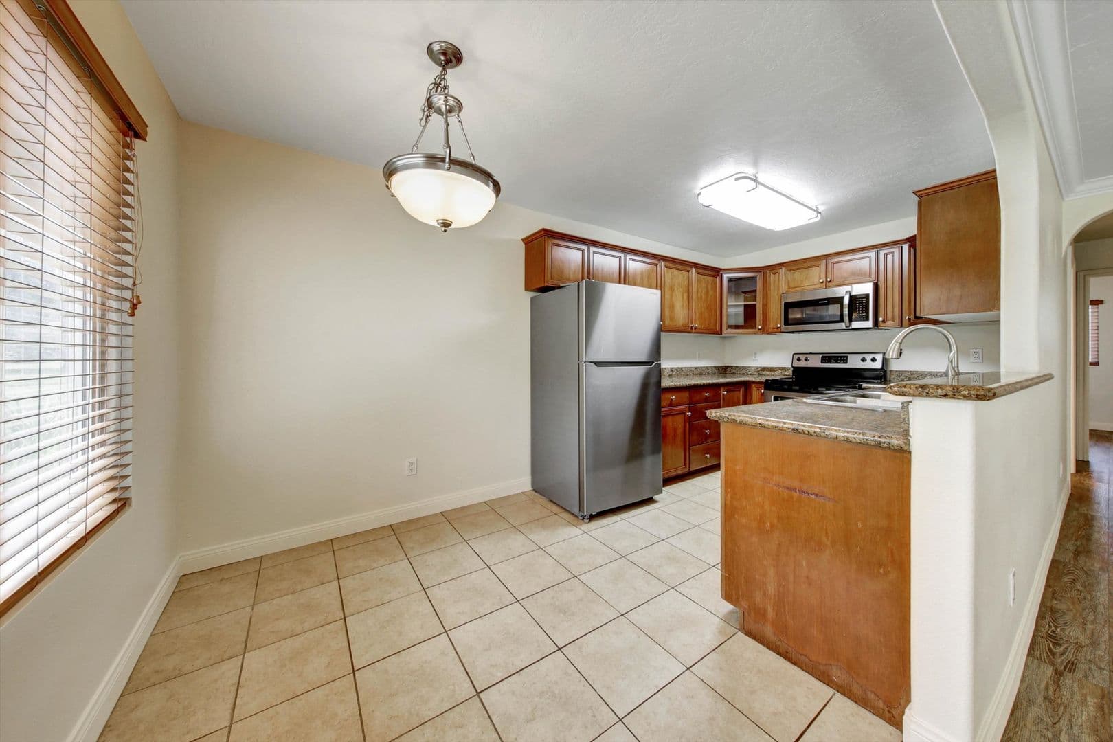 San Diego House: 792 Avocado Ave #47