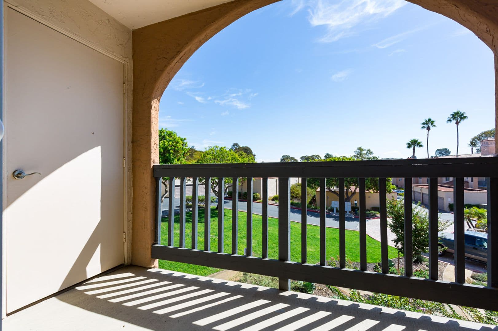 San Diego House: 7160 Shoreline Dr. #4314