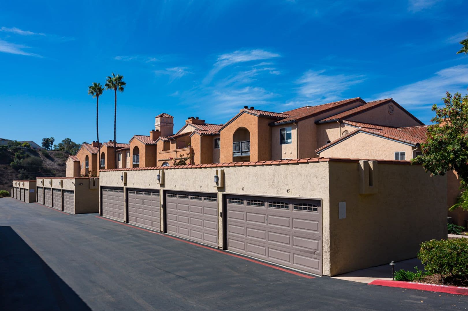 San Diego House: 7160 Shoreline Dr. #4314