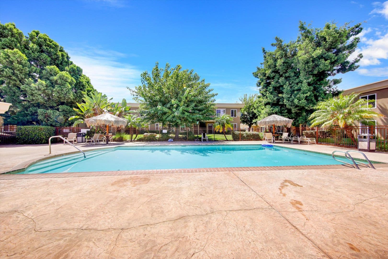 San Diego House: 792 Avocado Ave #47