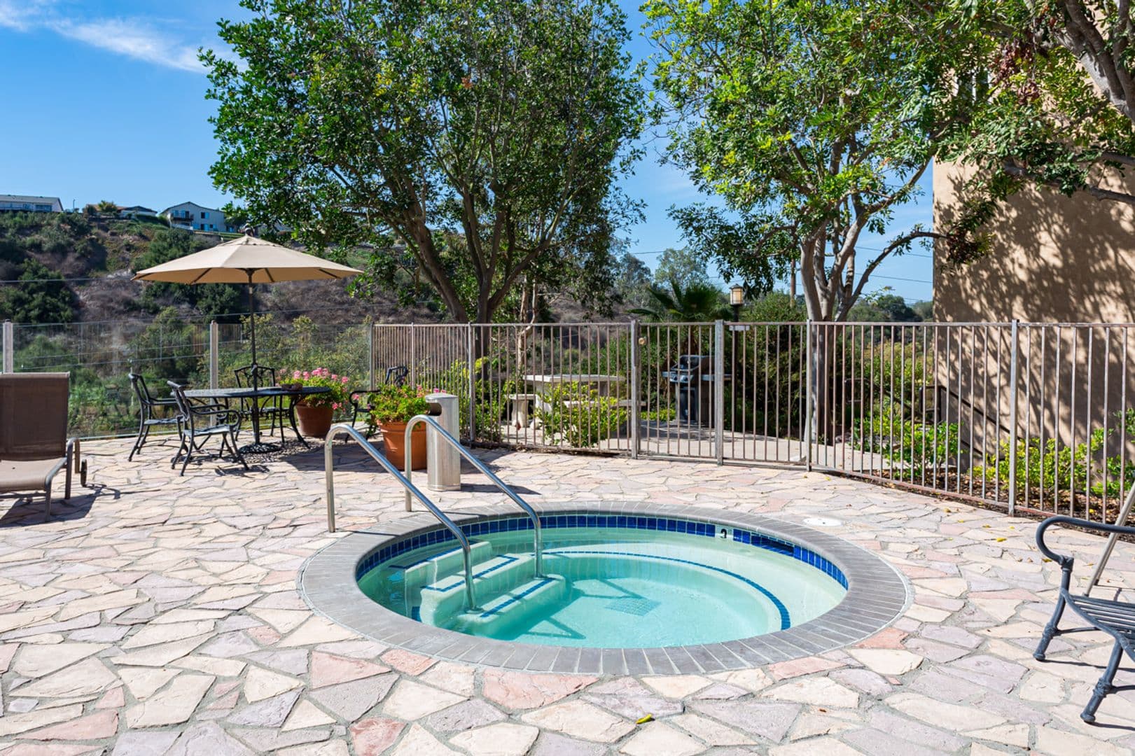 San Diego House: 7160 Shoreline Dr. #4314