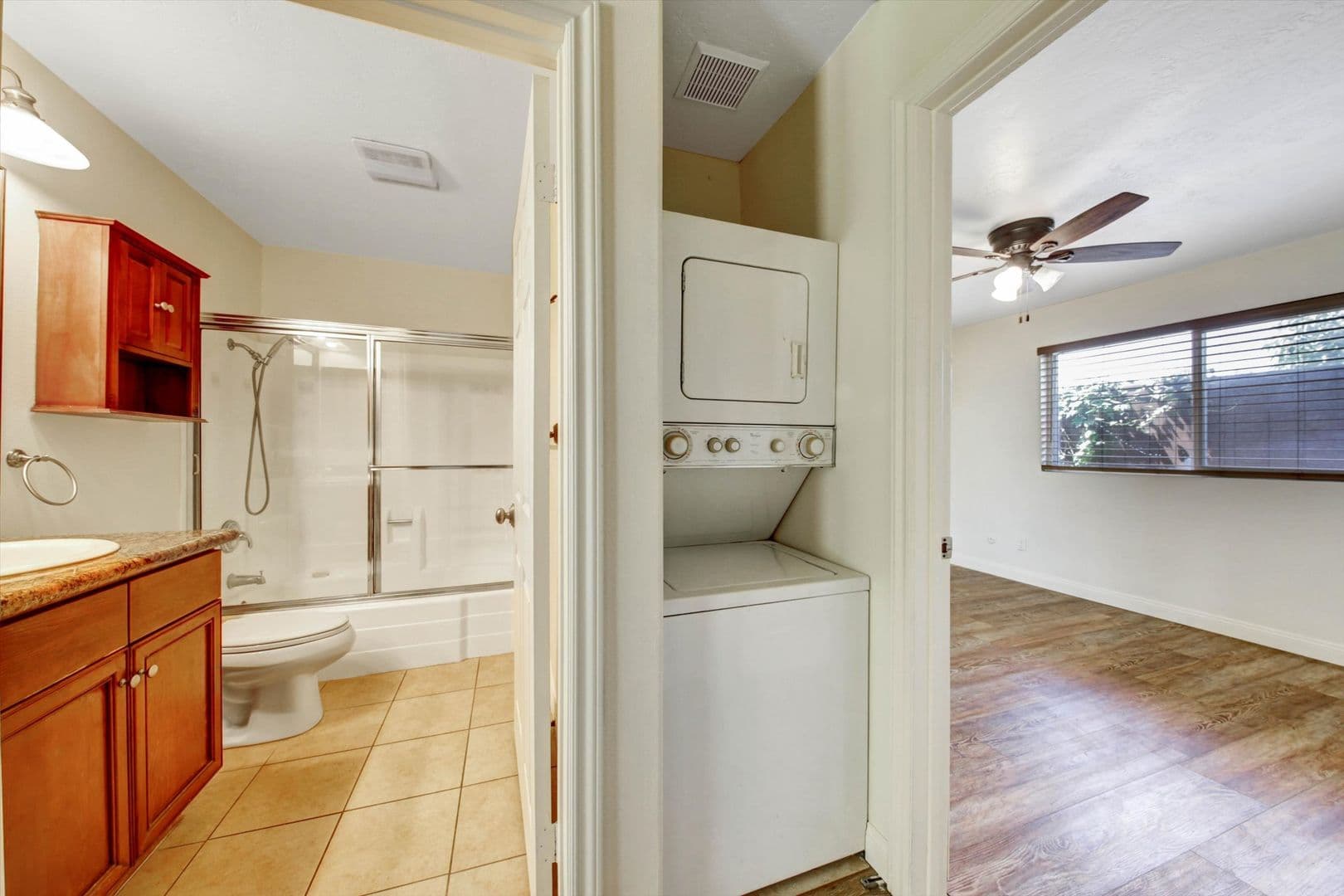 San Diego House: 792 Avocado Ave #47