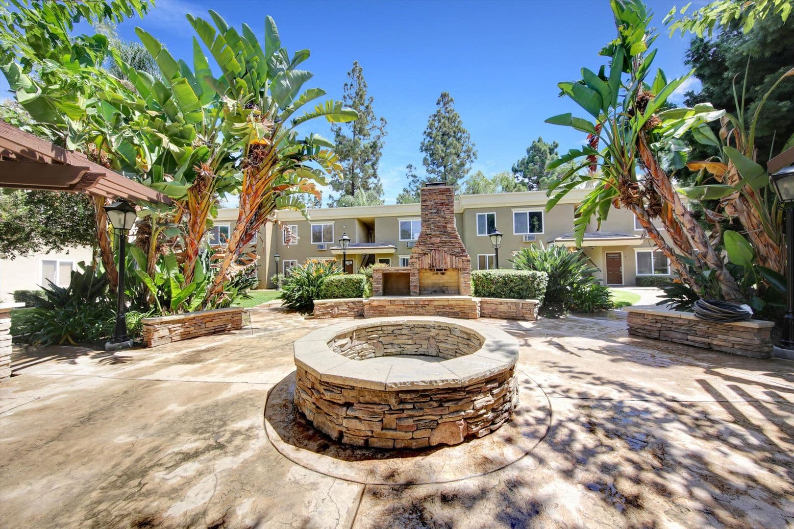 San Diego House: 792 Avocado Ave #47