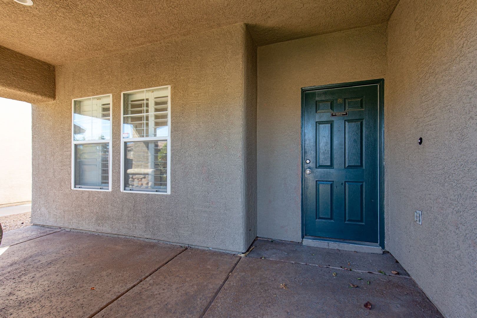 Henderson House: 725 Smokey Mountain Ave