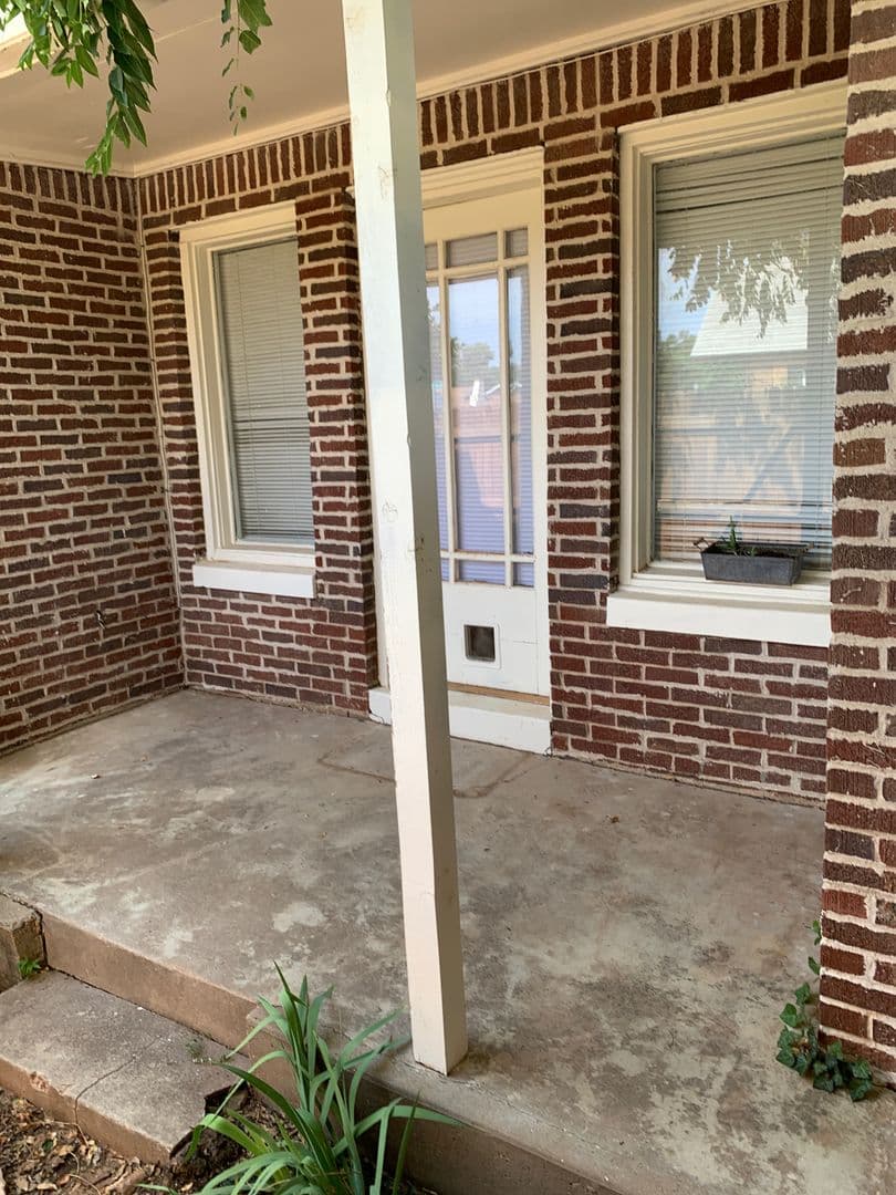 Lubbock Apartment: 2302 14th St