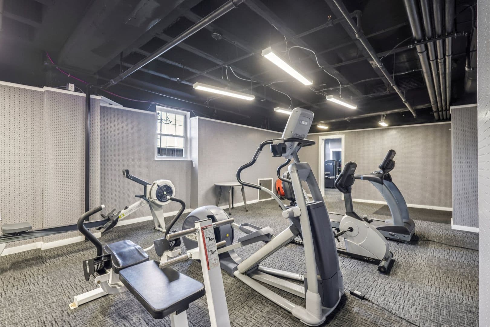 Pittsburgh Apartment: 3955 Bigelow Blvd