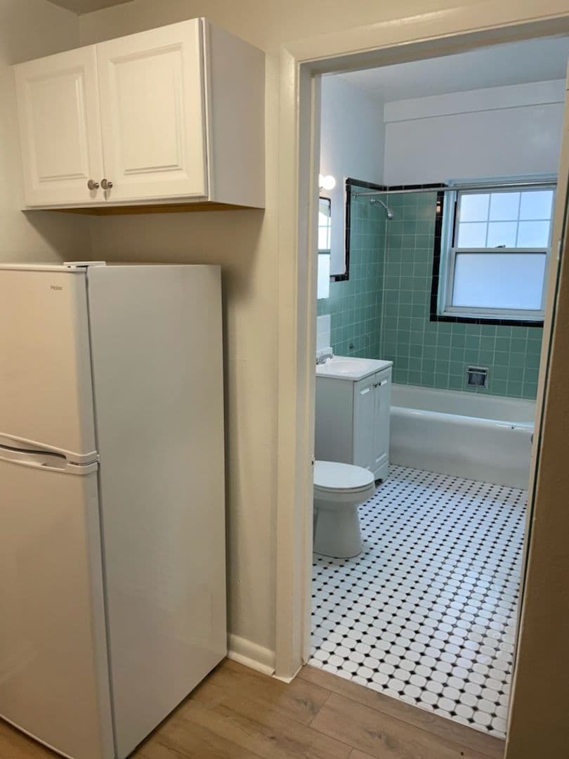 Pittsburgh Apartment: King Edward Apartments (old)
