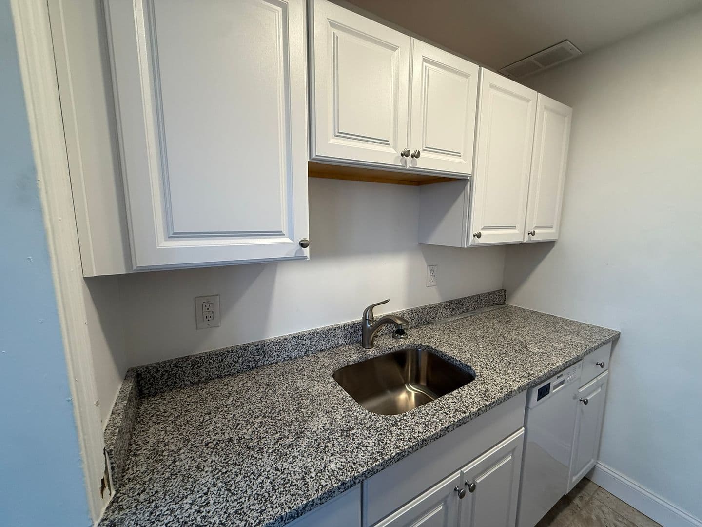 Pittsburgh Apartment: 3955 Bigelow Blvd