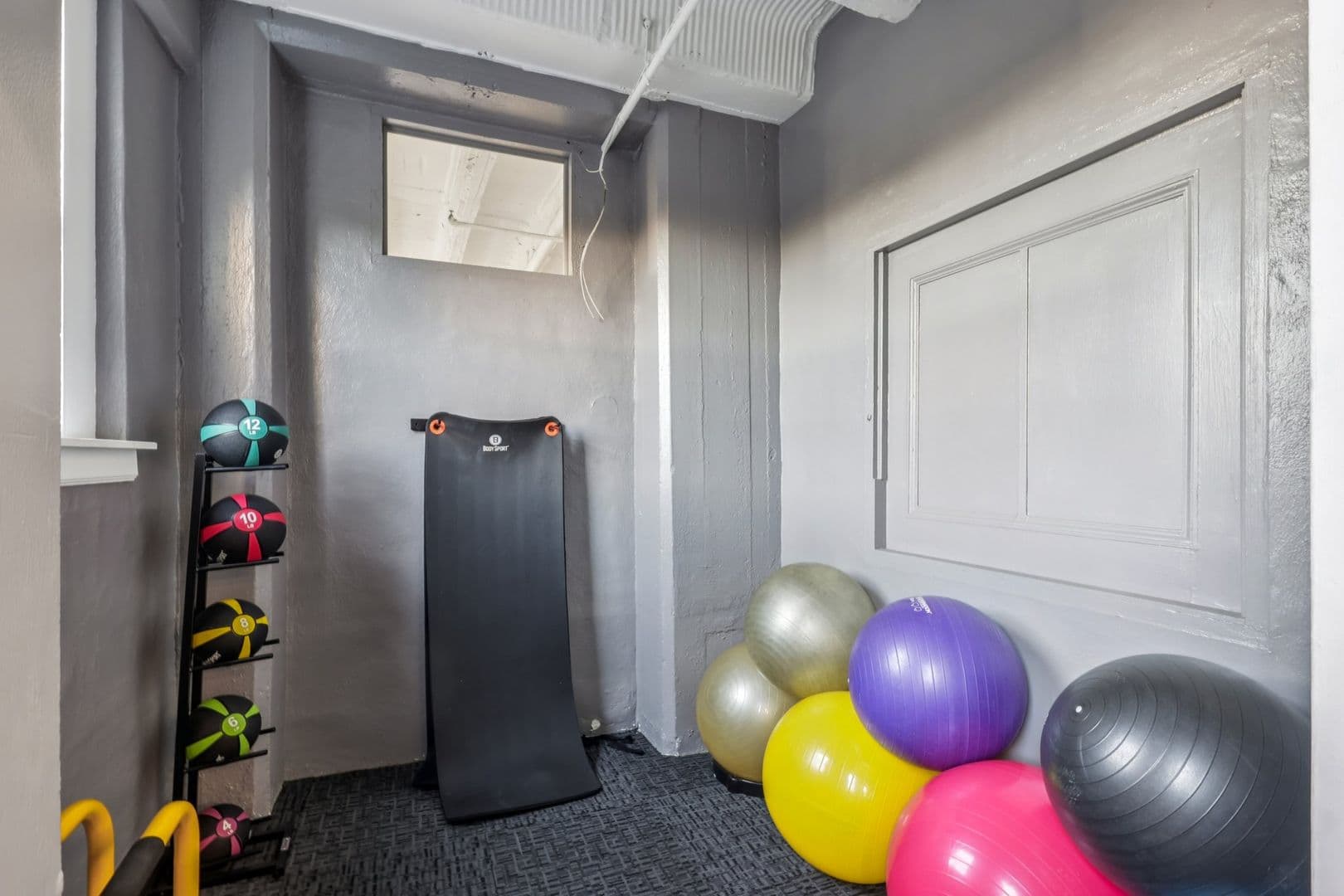 Pittsburgh Apartment: 3955 Bigelow Blvd