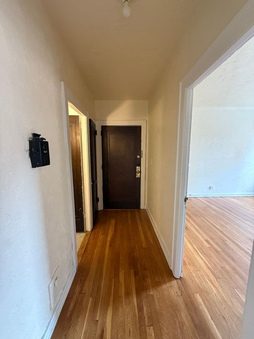 Pittsburgh Apartment: 225 Melwood Avenue