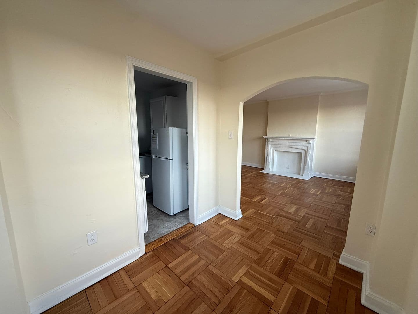 Pittsburgh Apartment: 3955 Bigelow Blvd