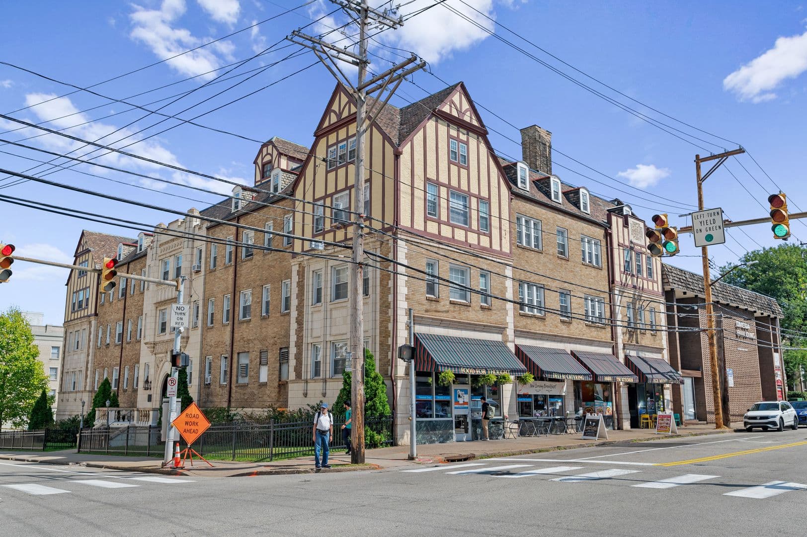 Pittsburgh Apartment: 4600 Bayard Street