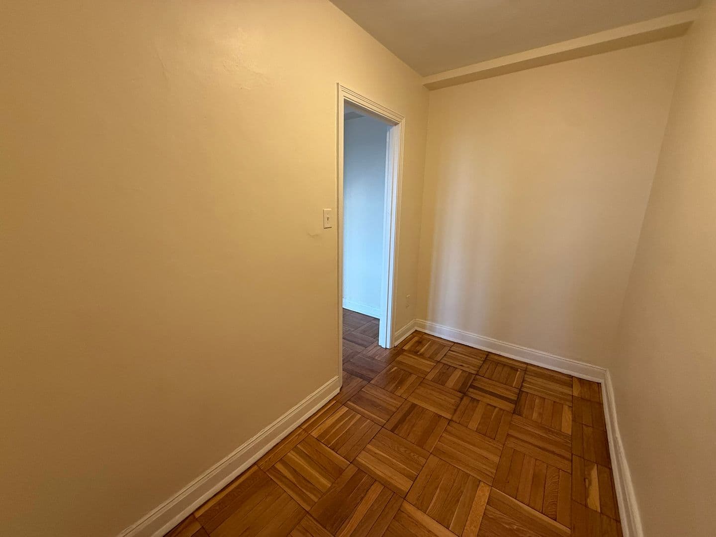 Pittsburgh Apartment: 3955 Bigelow Blvd