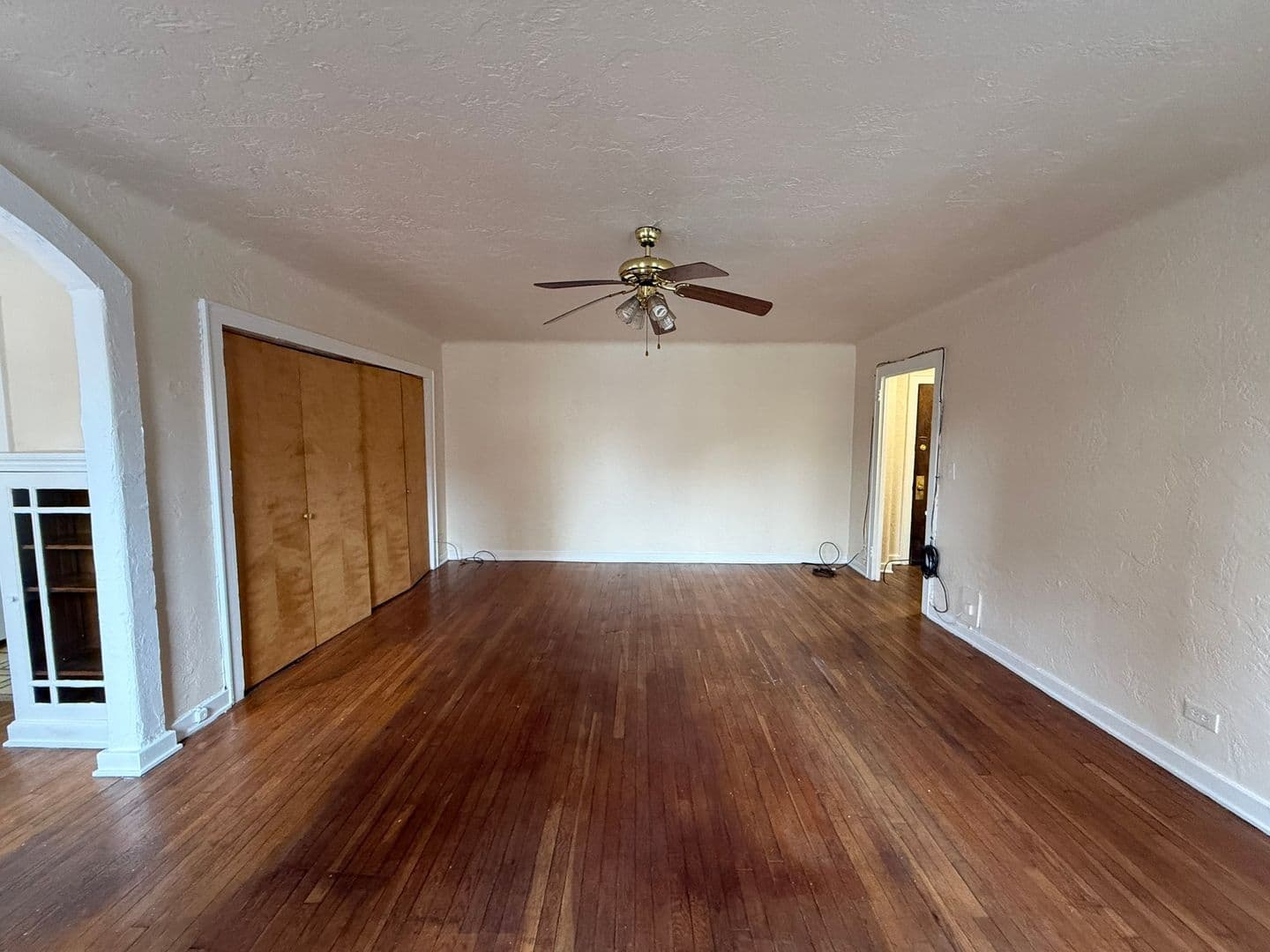 Pittsburgh Apartment: 225 Melwood Avenue