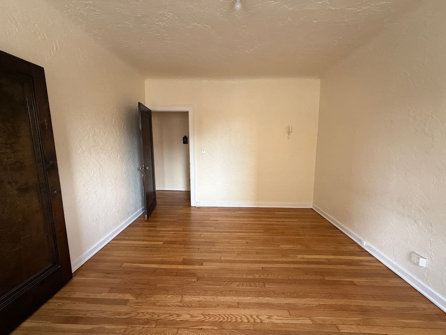 Pittsburgh Apartment: 225 Melwood Avenue
