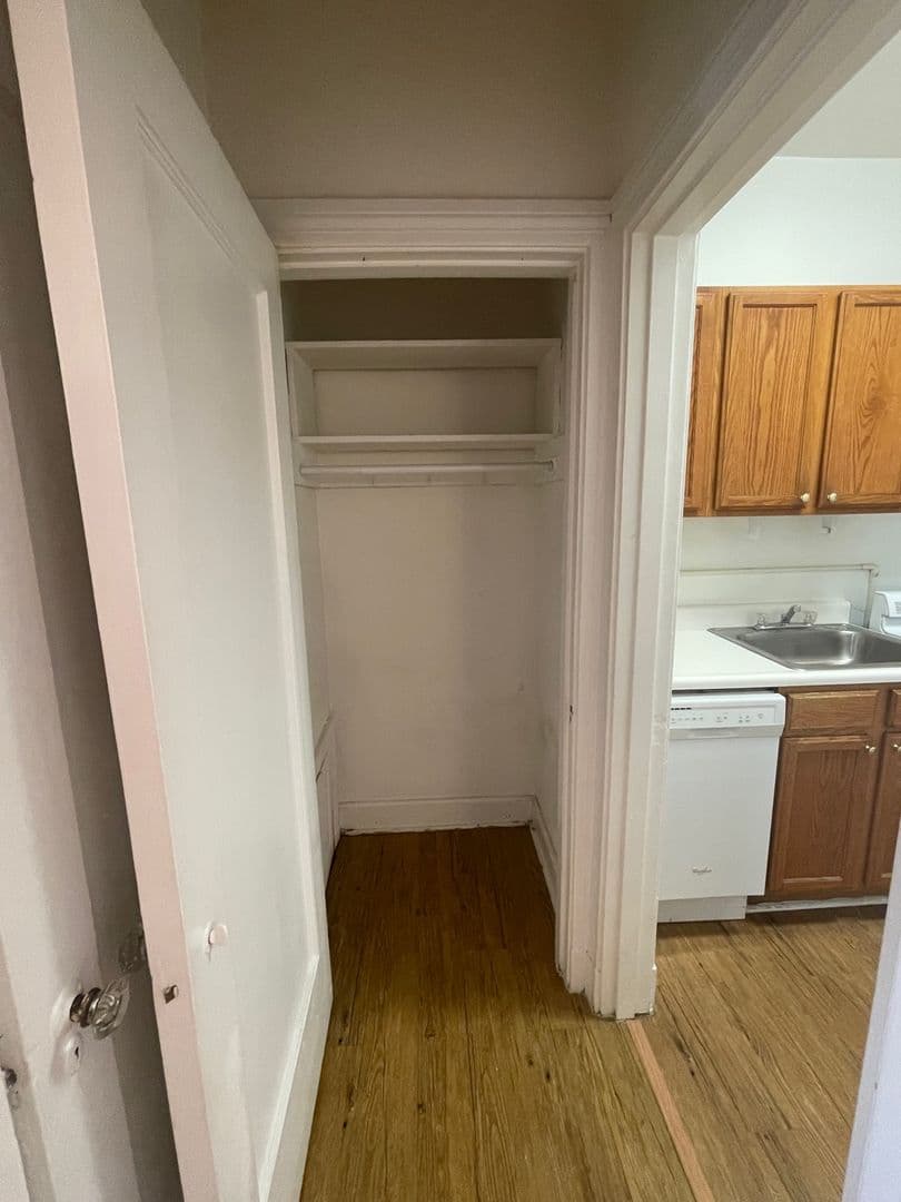 Pittsburgh Apartment: 4600 Bayard Street