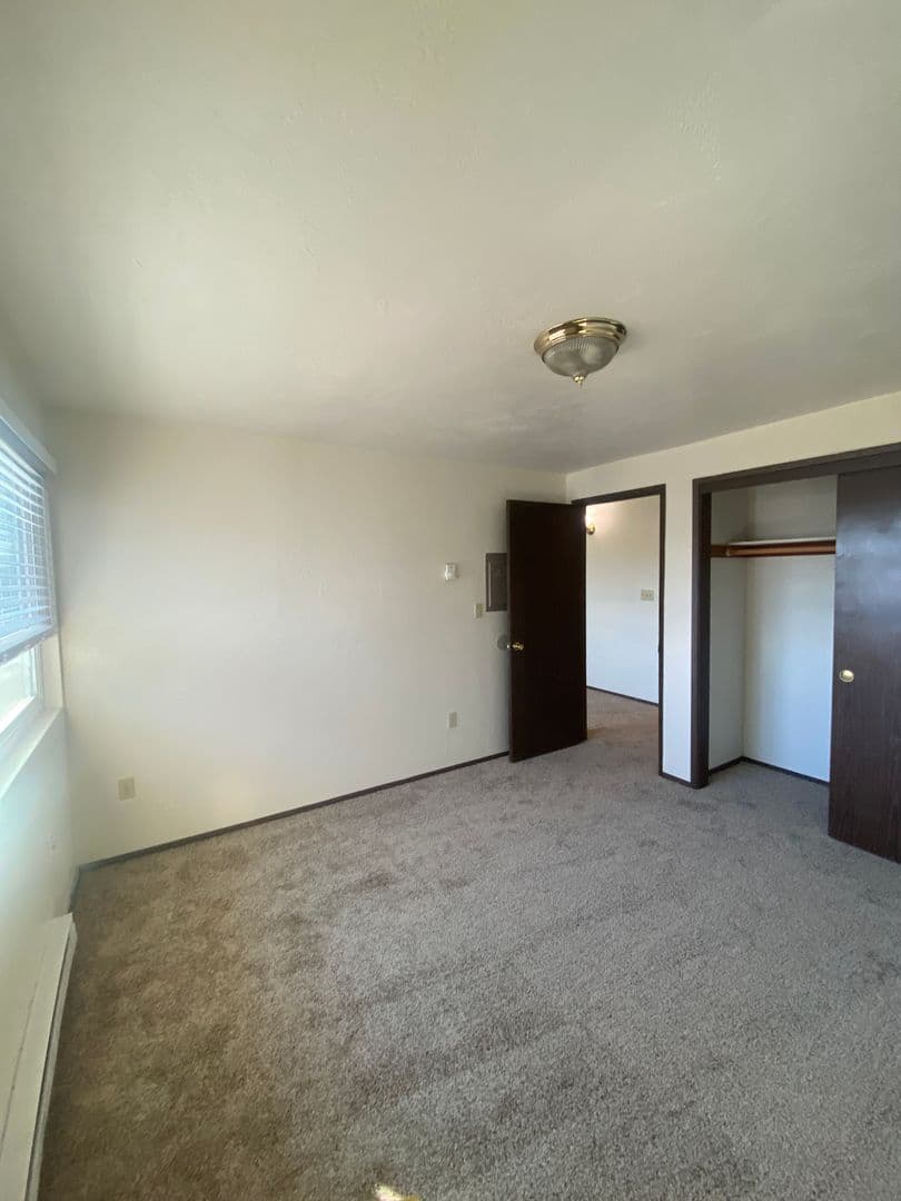 Corvallis Apartment: 950 NW Sycamore Ave #12