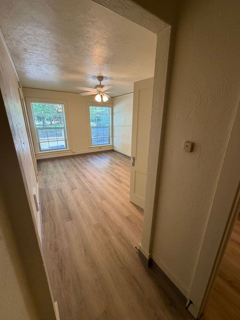 Corvallis Apartment: 525 NW Monroe, #204