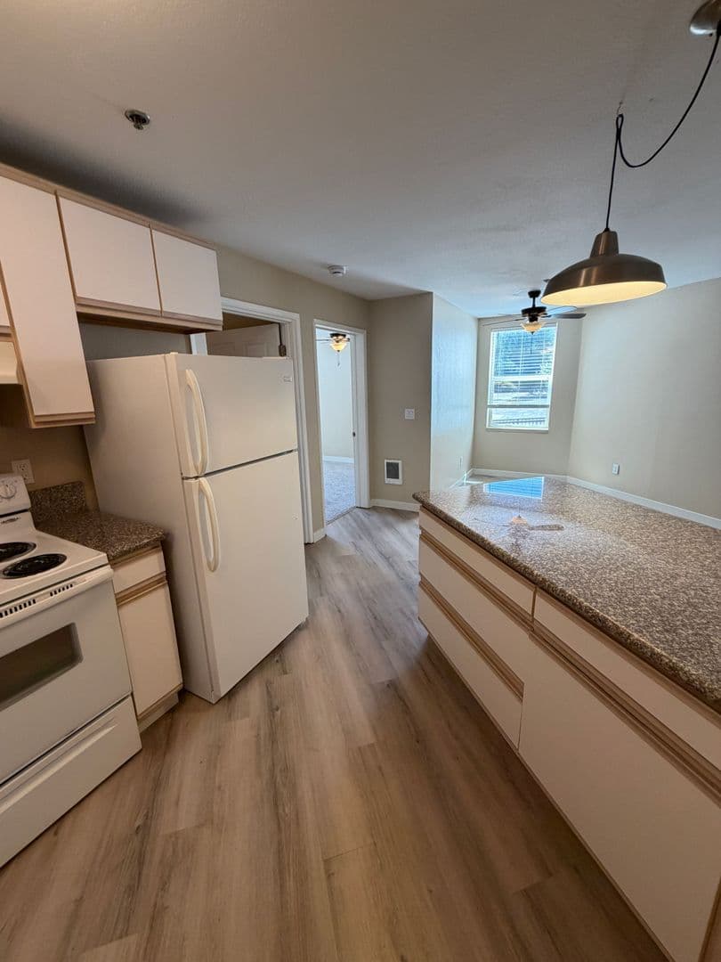 Corvallis Apartment: 121 NW 21st Street #10