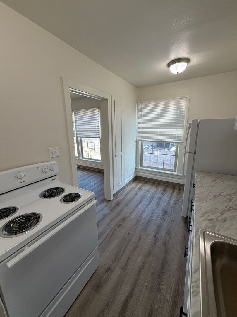 Corvallis Apartment: 525 NW Monroe Ave #201