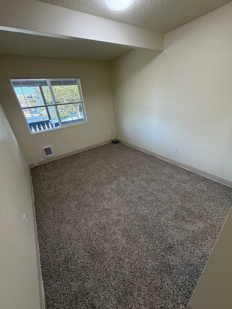 Corvallis Apartment: 755 NW 3rd St - 24