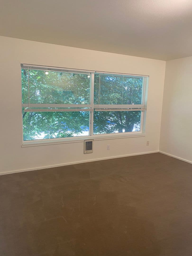 Corvallis Apartment: 514 NW 21st St #9