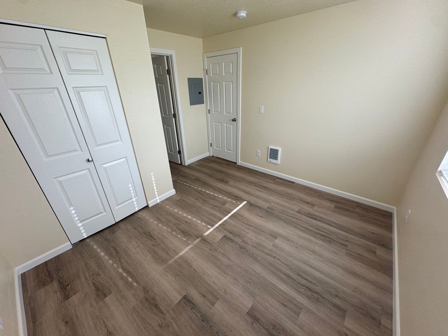 Albany Apartment: 2215 Elm St SW