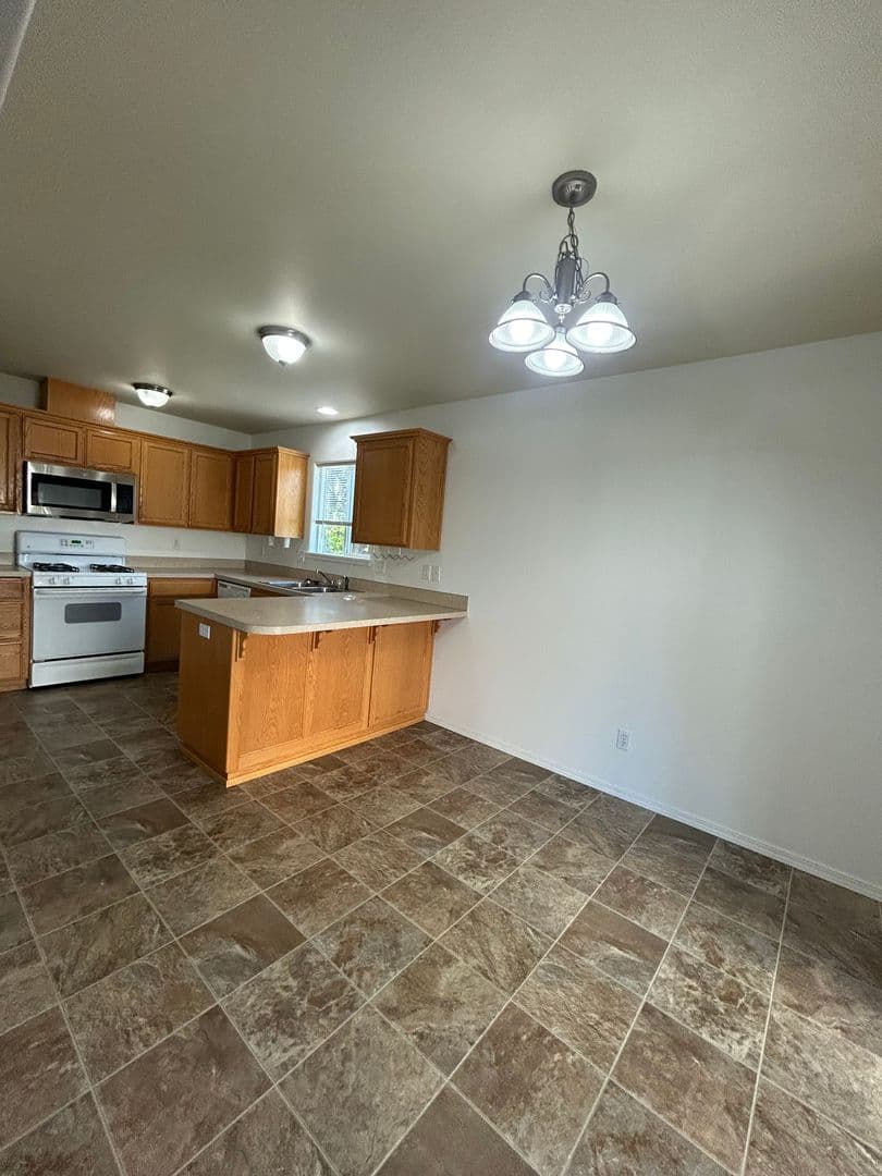 Corvallis House: 1815 SW Easy St