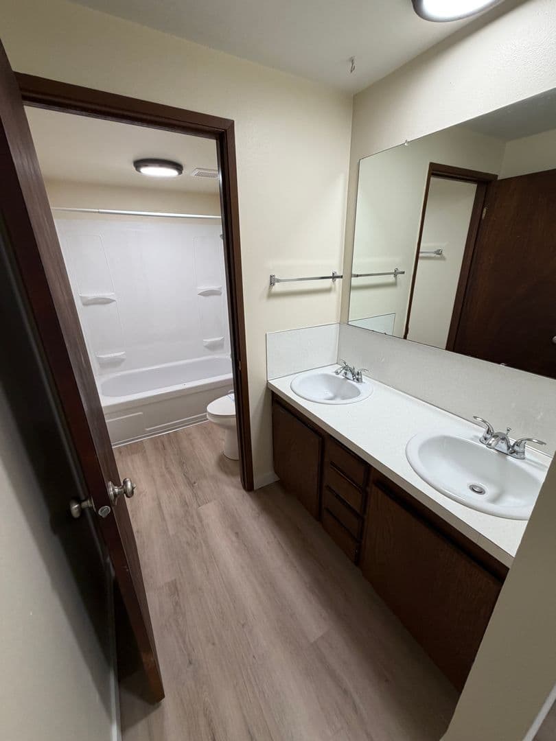Corvallis Apartment: 2780 NW 29th St - C