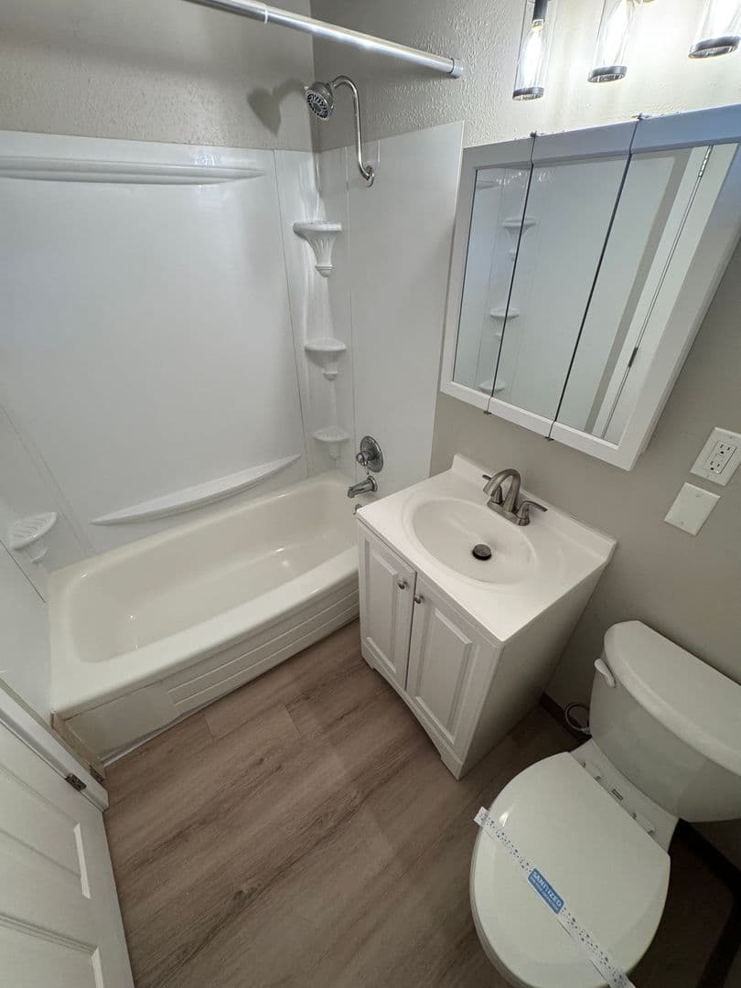Philomath Apartment: 275 S 17th St