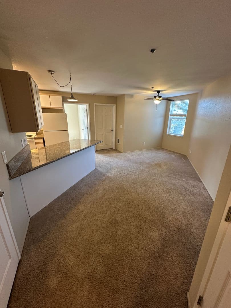 Corvallis Apartment: 121 NW 21st Street #10