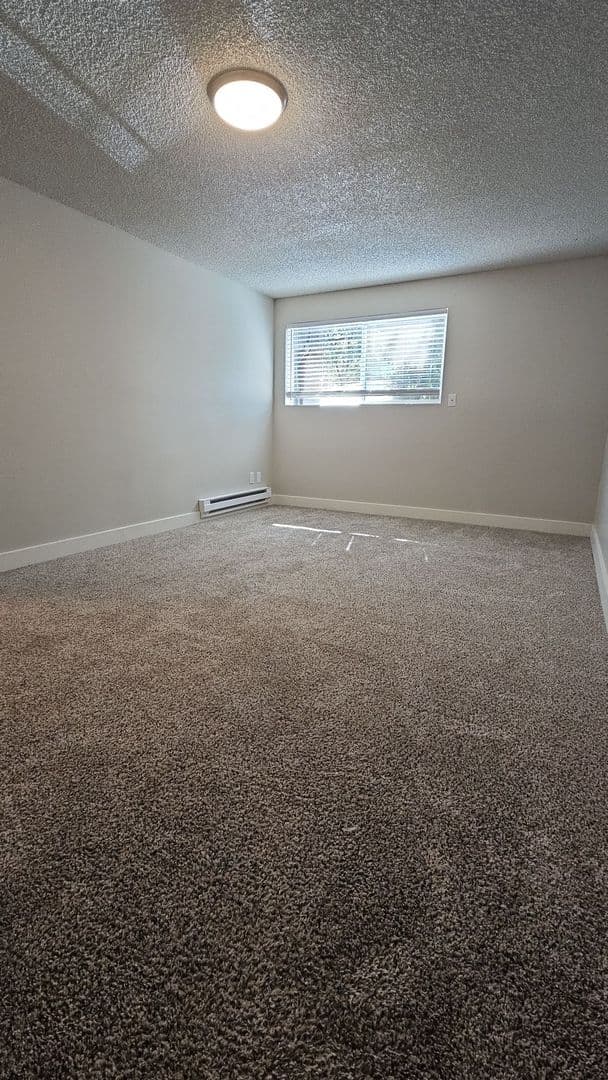 Corvallis Apartment: 2790 NW 29th St - C
