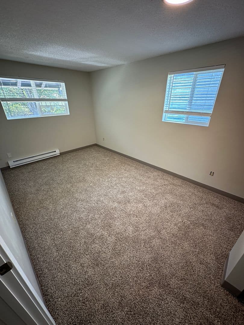 Corvallis Apartment: 2780 NW 29th St - I
