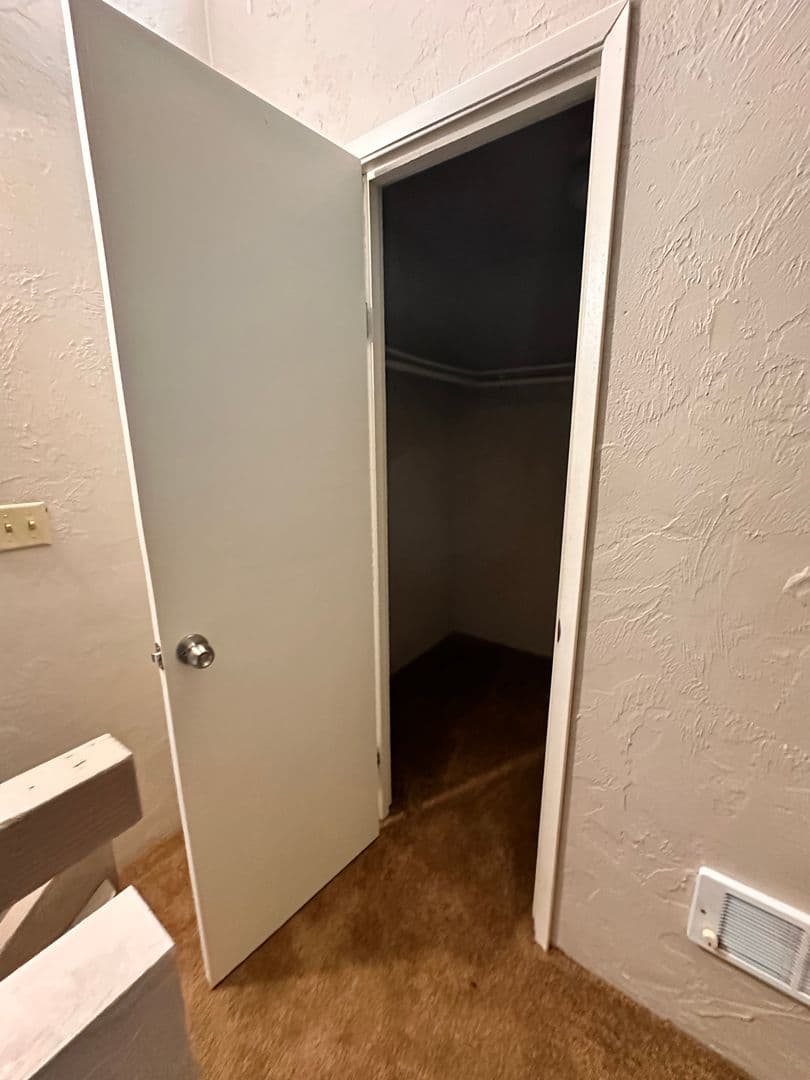 Eugene Apartment: 15th & Olive Apartments
