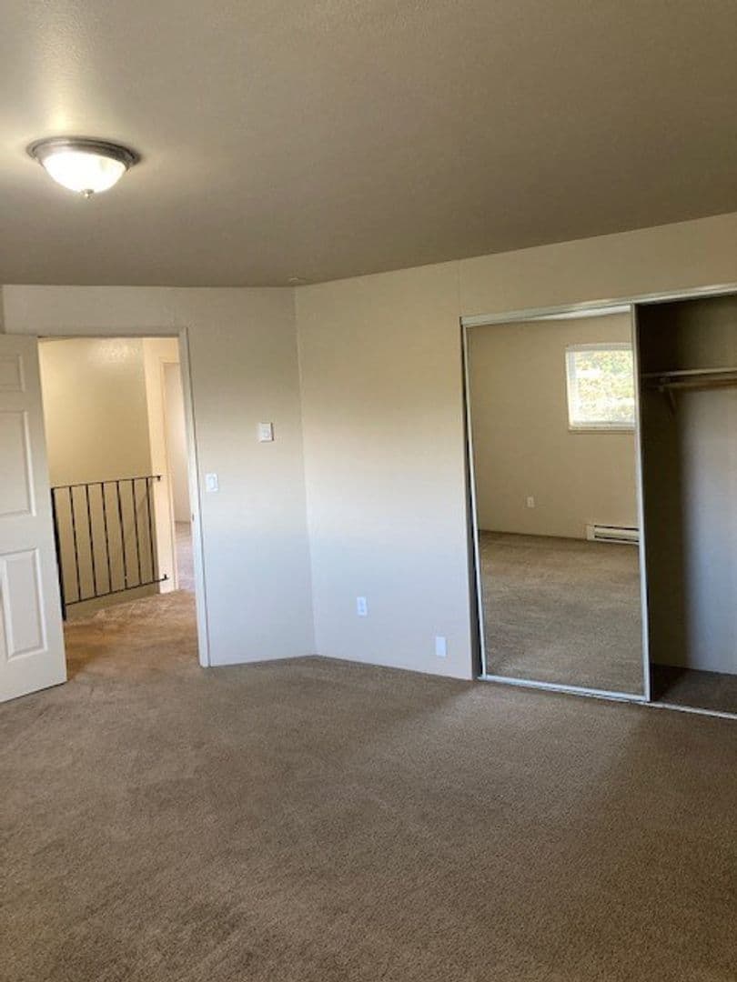 Corvallis Apartment: 1407 NW Kings Blvd.