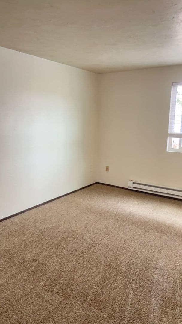 Corvallis Apartment: 950 NW Sycamore Ave #9