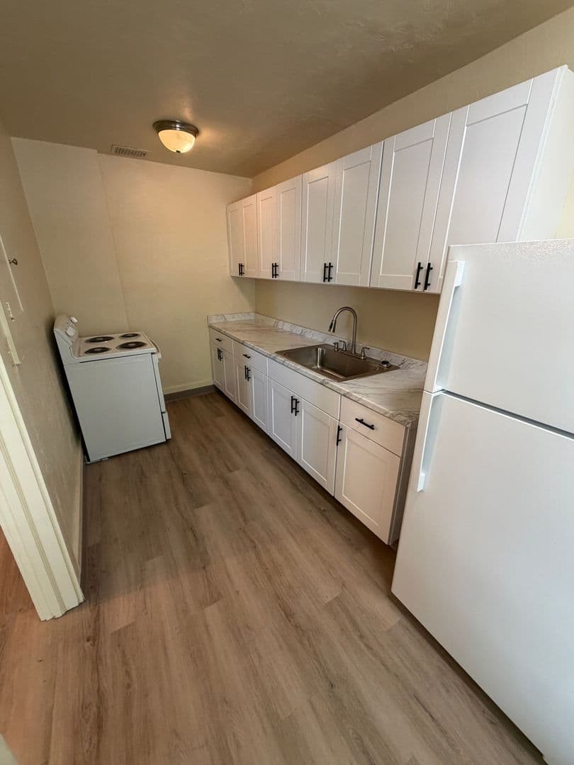 Corvallis Apartment: 525 NW Monroe, #204