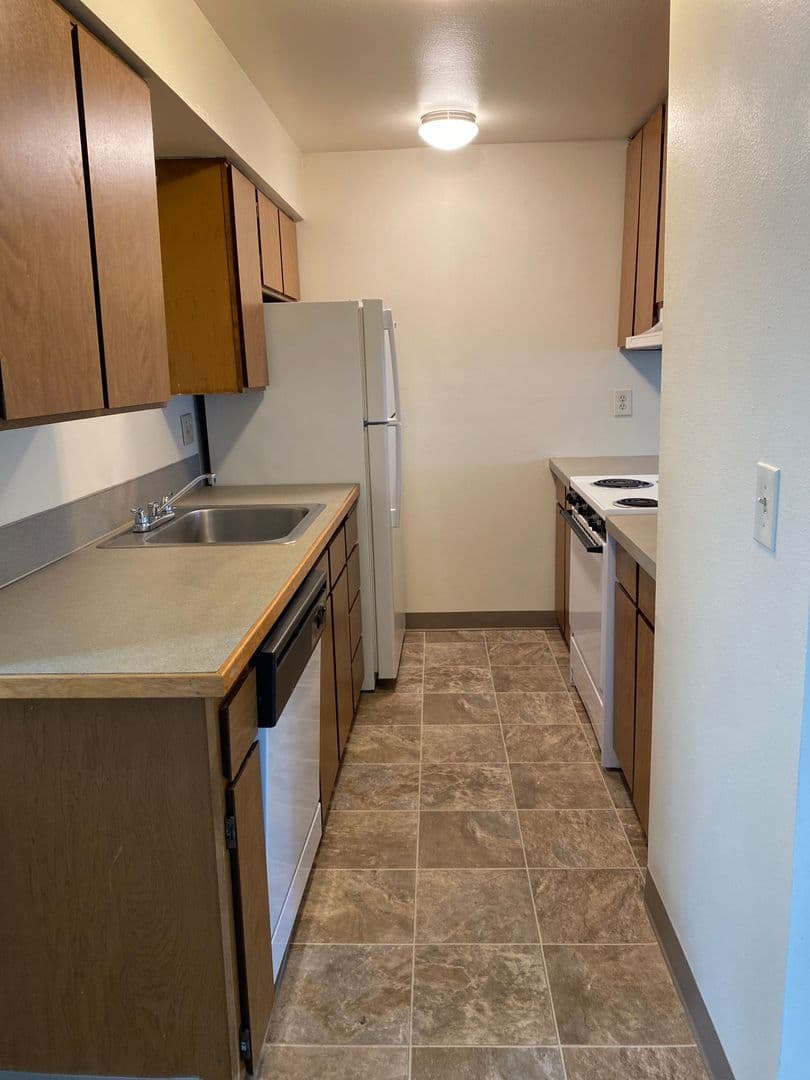 Corvallis Apartment: 459-C SE Lilly Ave